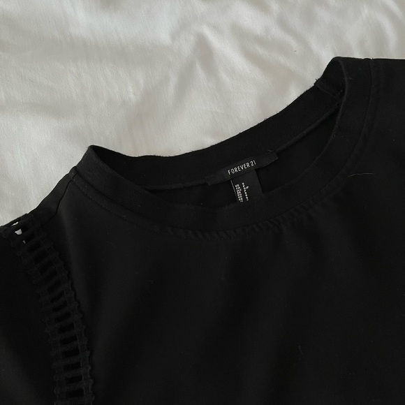 Little black dress - Picture 2 of 3